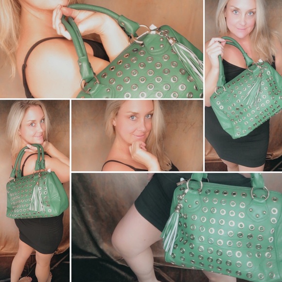 Moshion Green and Silver Bag - Picture 3 of 13